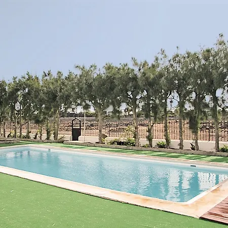 Feriehus Vivienda Luminosa Con Piscina Climatizada *